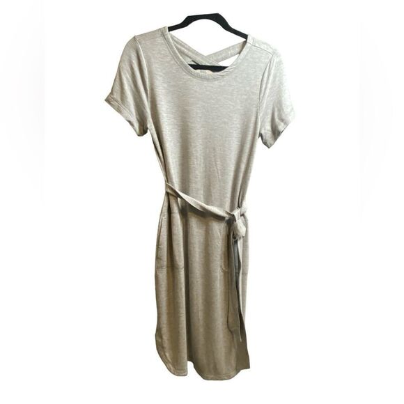 NWOT Women’s Short Sleeve Gray Summer Dress Tie Belt Criss Cross Back - Size XXS - Picture 2 of 7
